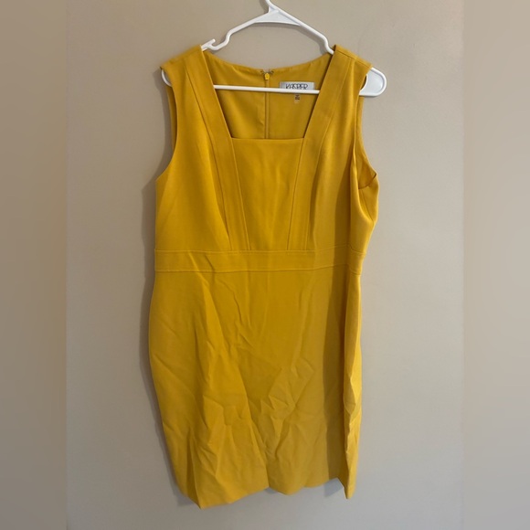 Kasper Dresses & Skirts - Kasper Yellow Midi Dress